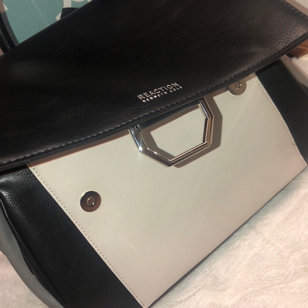 New with tags reaction Kenneth Cole purse/backpack
